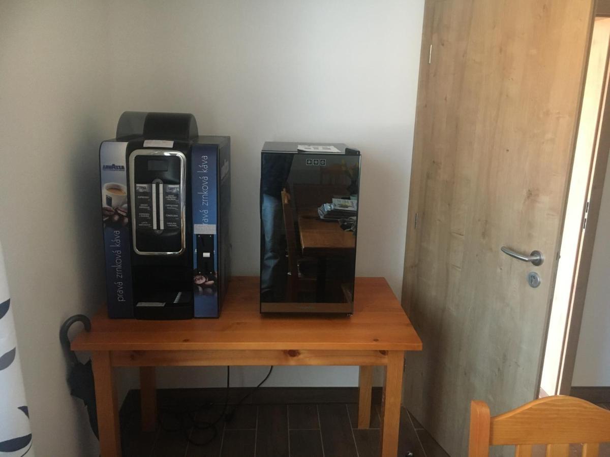 Ubytovani Pod Mezu Hlohovec Extérieur photo